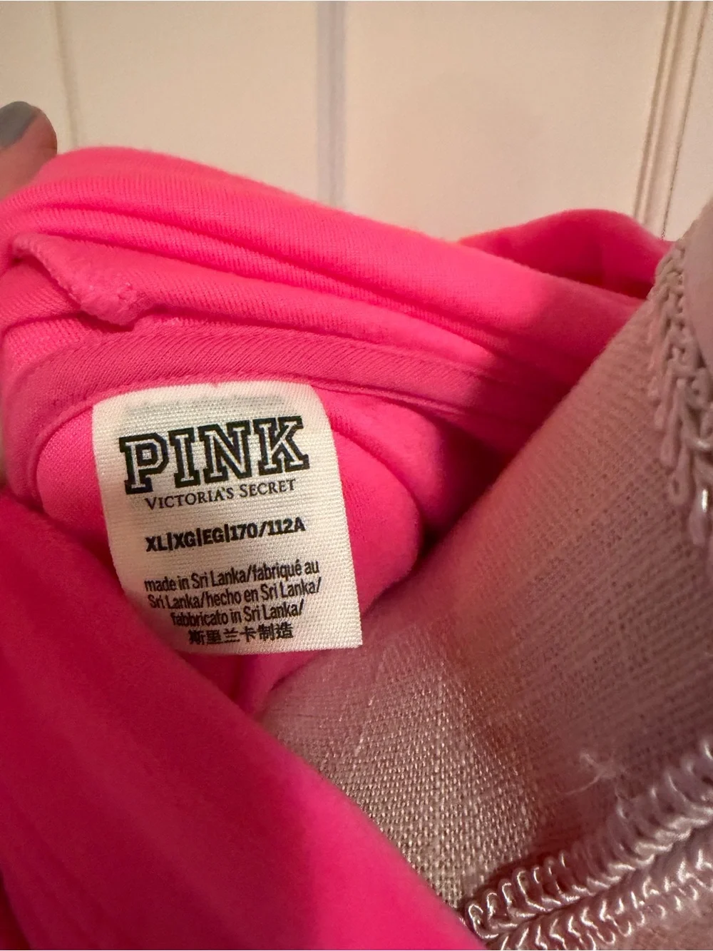 PINK. Victoria Secret Hoodie Sweatshirt - size  XL. NWOT